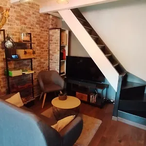 https://la-roche-blanche-maison-de-bourg-pleine-de-charme.hotels-rhonealpes.com